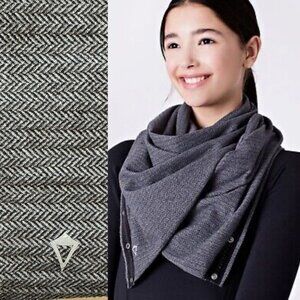 Ivivva Scarf Village Chill Herrigbone Slate Black Infinity Button Reversible OS